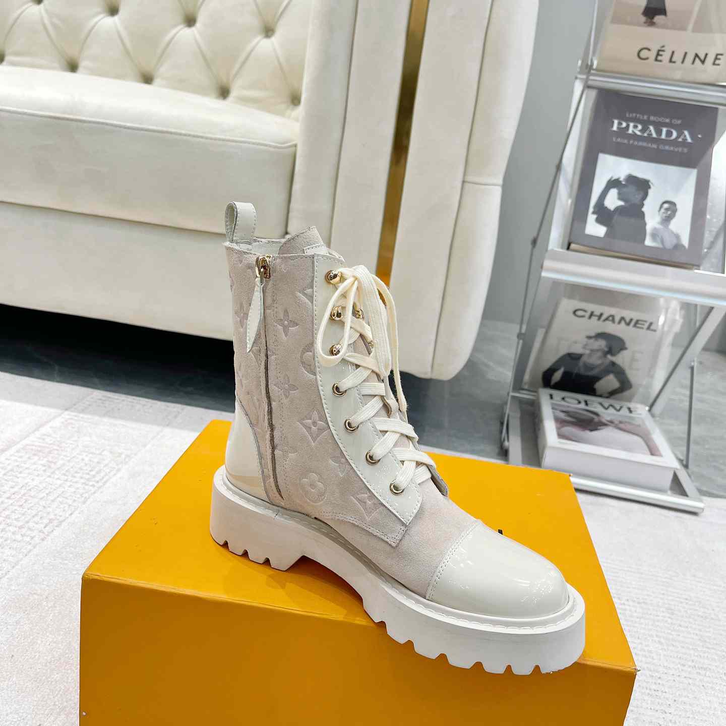 Louis Vuitton Territory Flat Ranger - DopestKickz