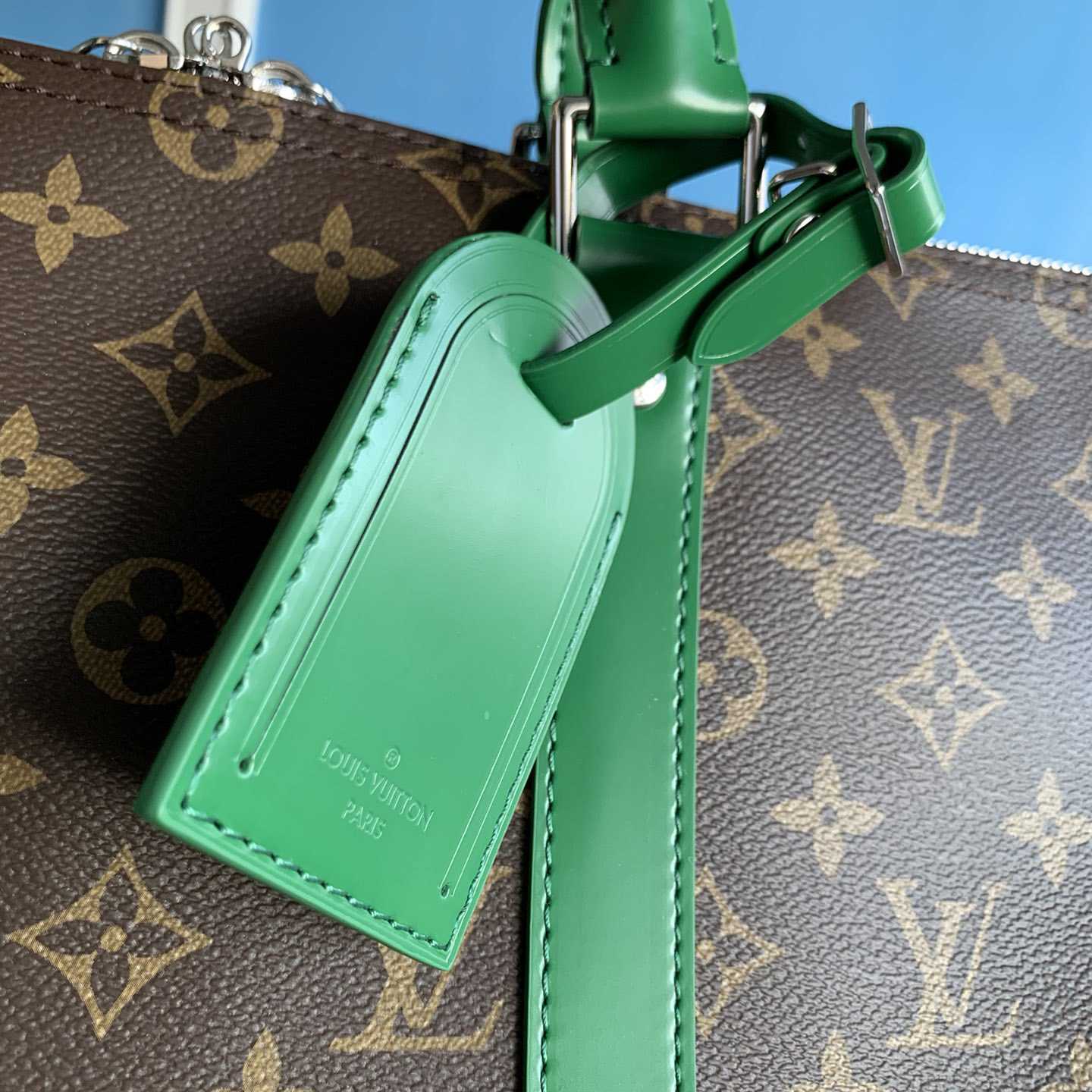 Louis Vuitton Keepall Bandoulière 50     M46774 - DopestKickz