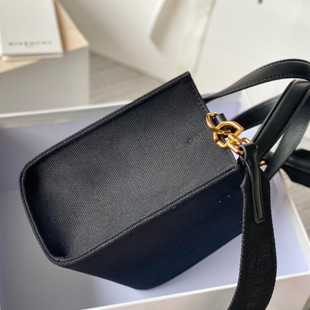 Givenchy G-tote Mini Bag (19-8-16cm) - DopestKickz