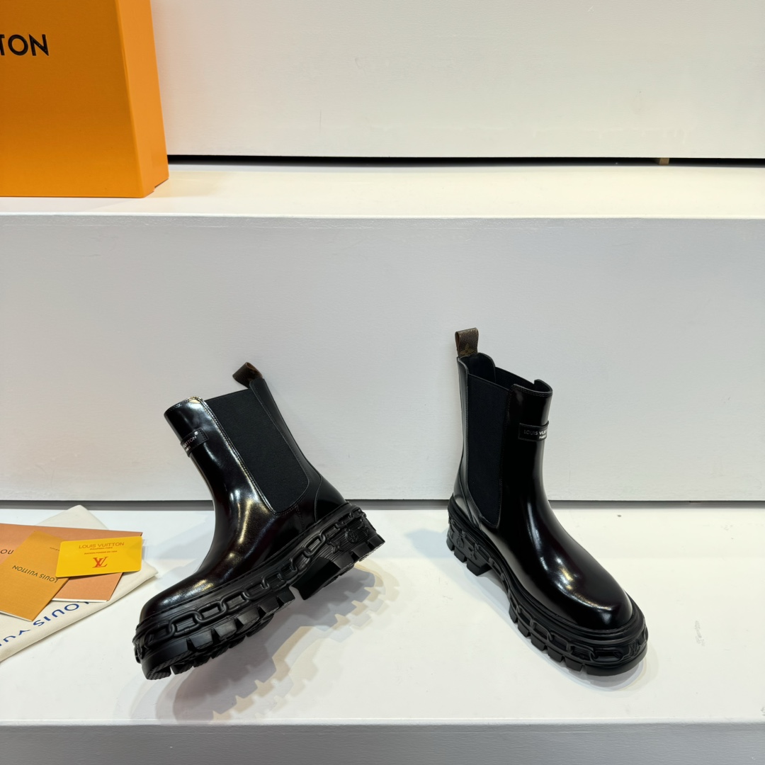 Louis Vuitton LV Record Chelsea Boot - DopestKickz
