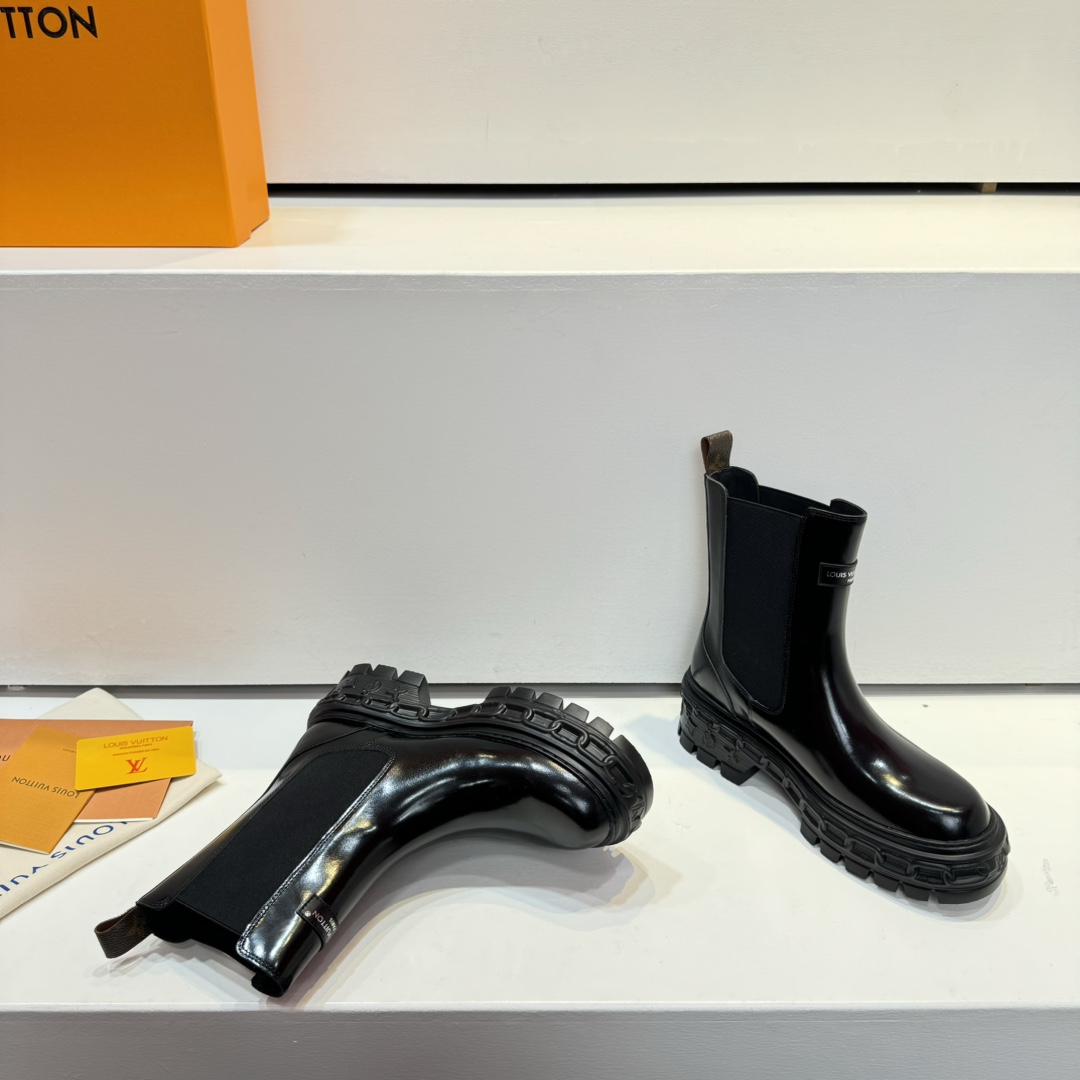 Louis Vuitton LV Record Chelsea Boot - DopestKickz