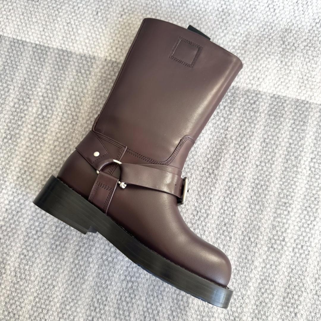 Burberry Leather Saddle Low Boots - DopestKickz