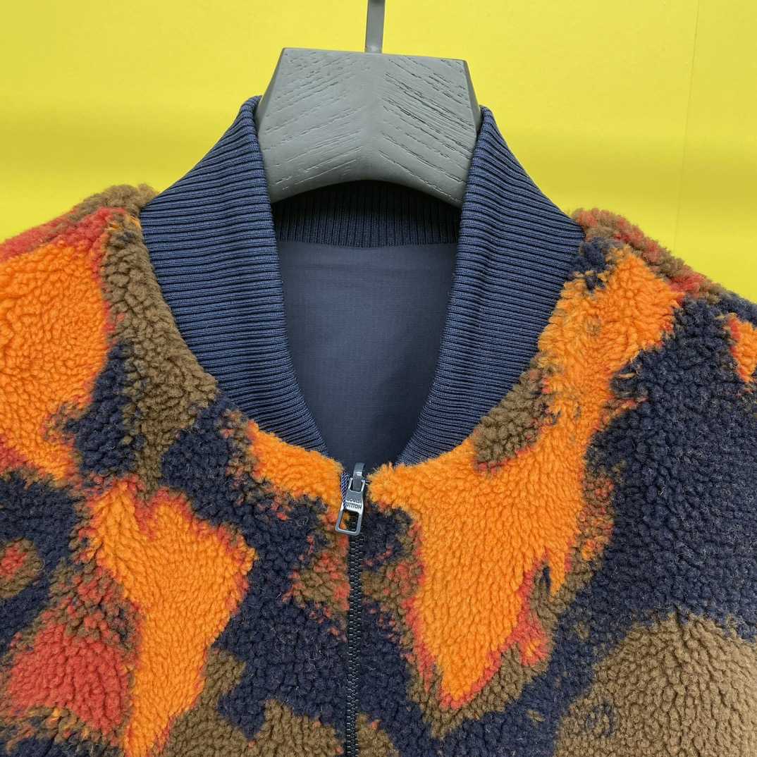 Louis Vuitton Reversible Fleece Gilet - DopestKickz