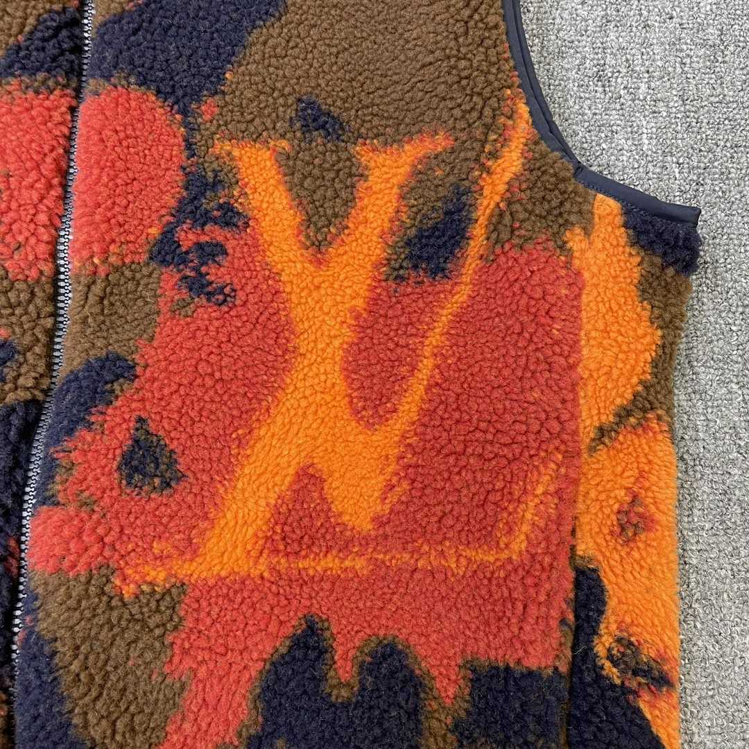 Louis Vuitton Reversible Fleece Gilet - DopestKickz