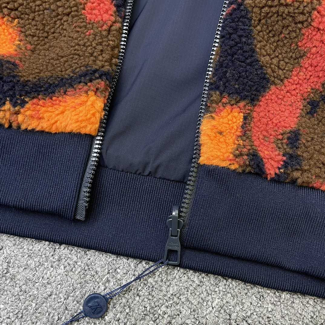 Louis Vuitton Reversible Fleece Gilet - DopestKickz