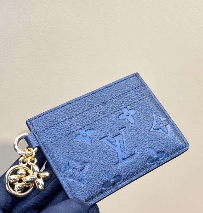LV Charms Card Holder 10.2 x 7.3 x 0.3cm - DopestKickz
