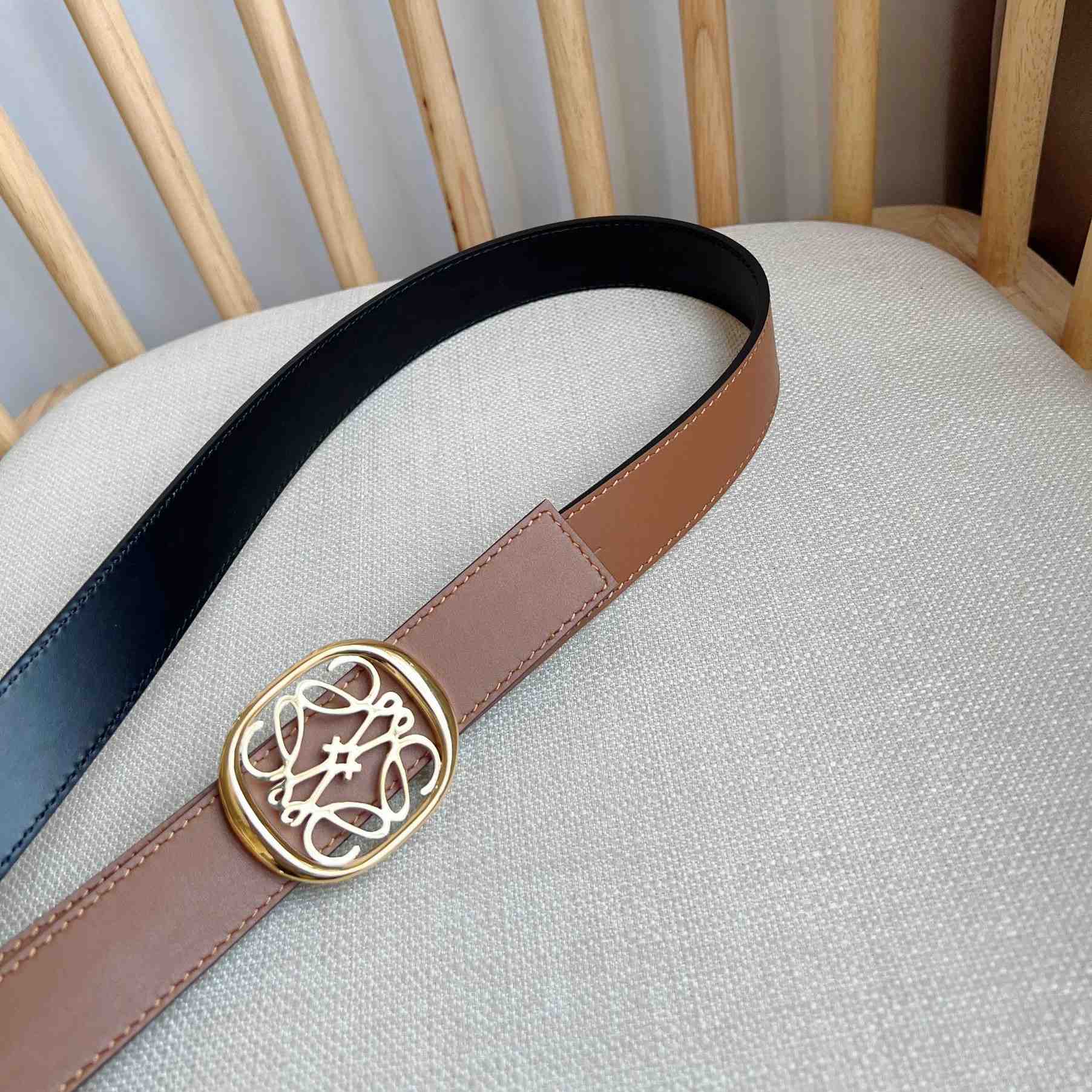 Loewe Reversible Anagram Ellipse belt In Smooth Calfskin - DopestKickz
