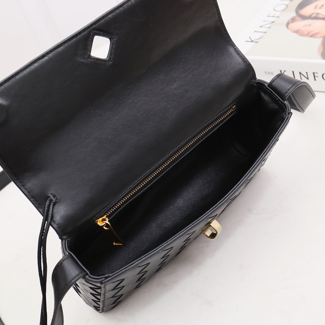 Bottega Veneta Mini Andiamo Cross-Body Bag - DopestKickz