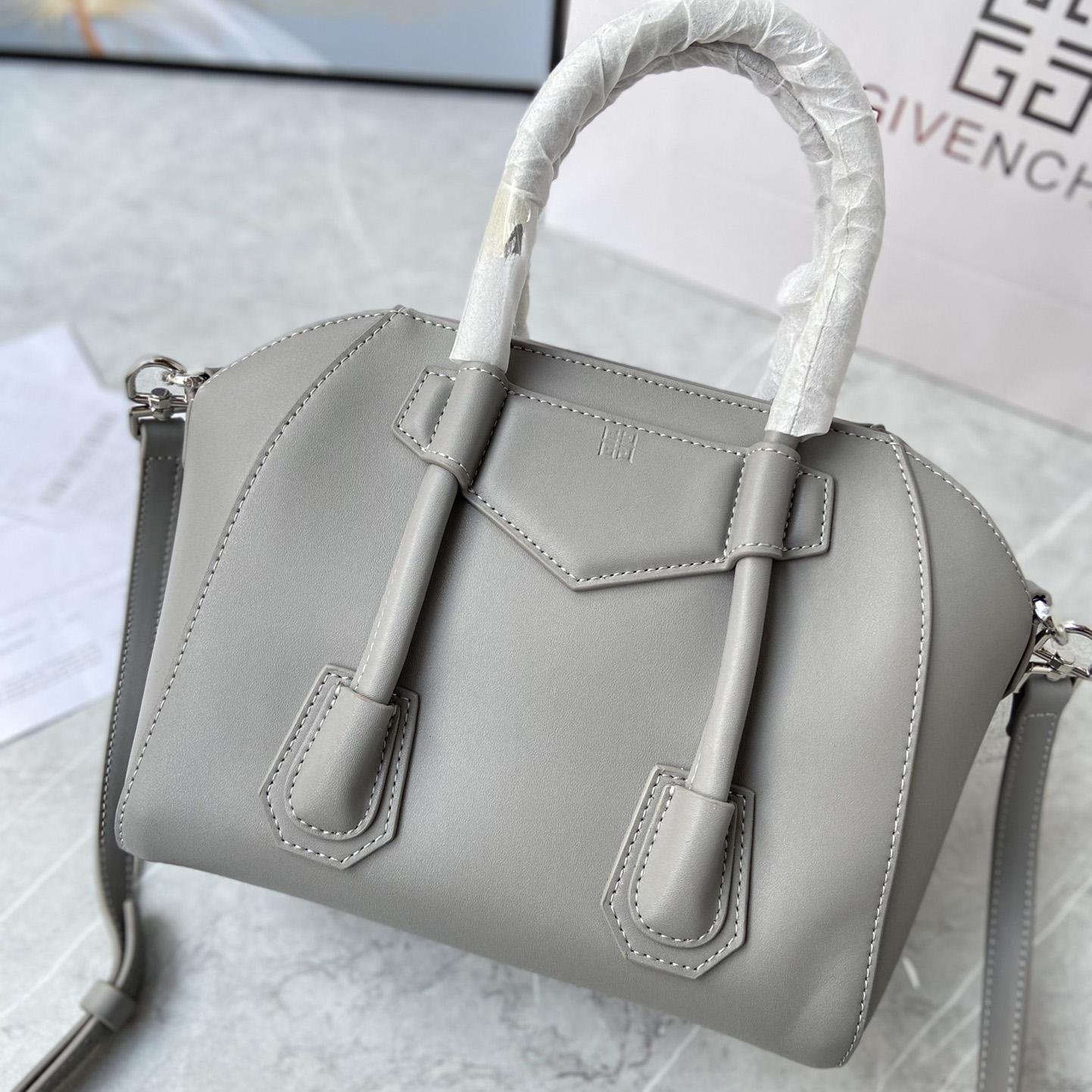 Givenchy Mini Antigona Lock Bag (23*27*13cm) - DopestKickz