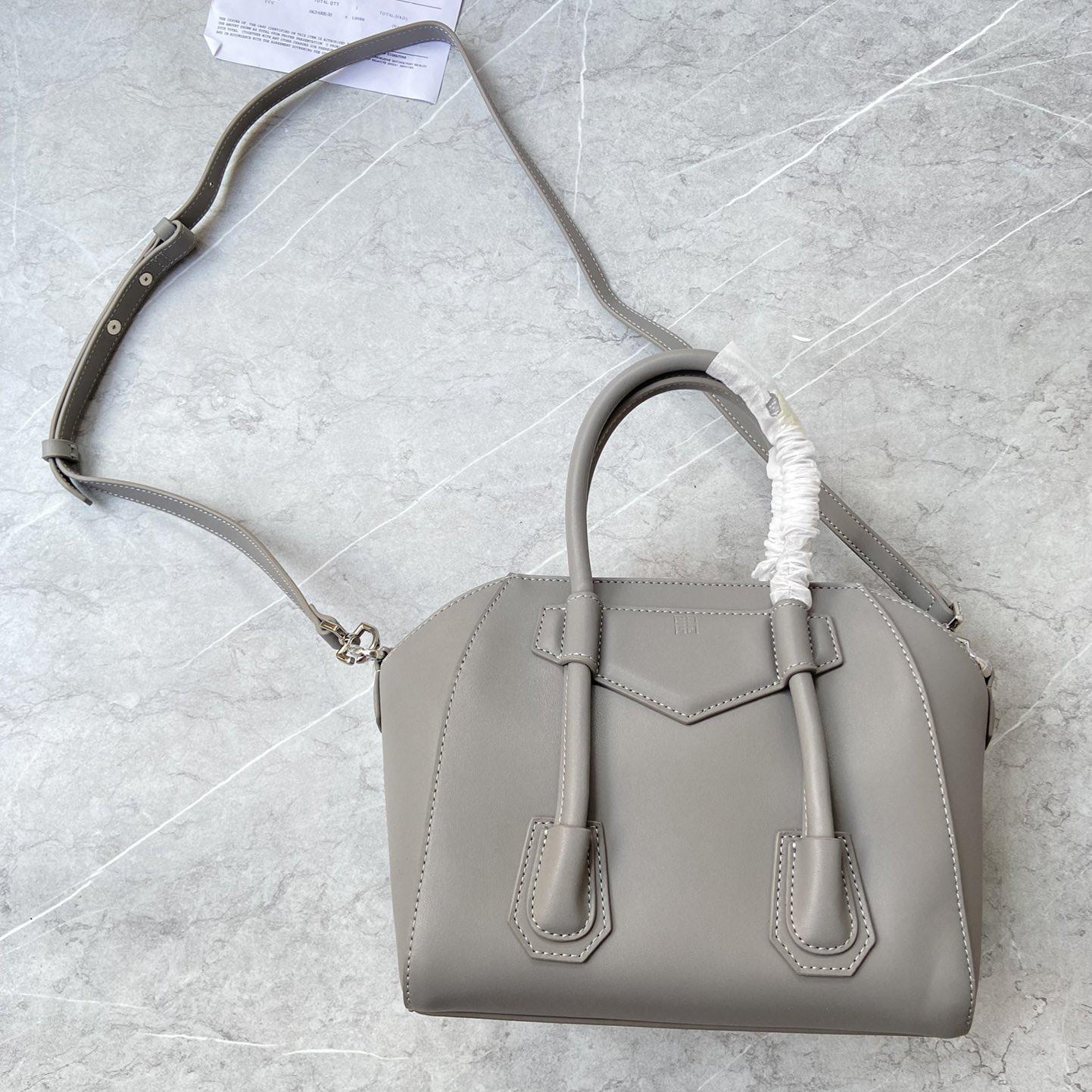Givenchy Mini Antigona Lock Bag (23*27*13cm) - DopestKickz