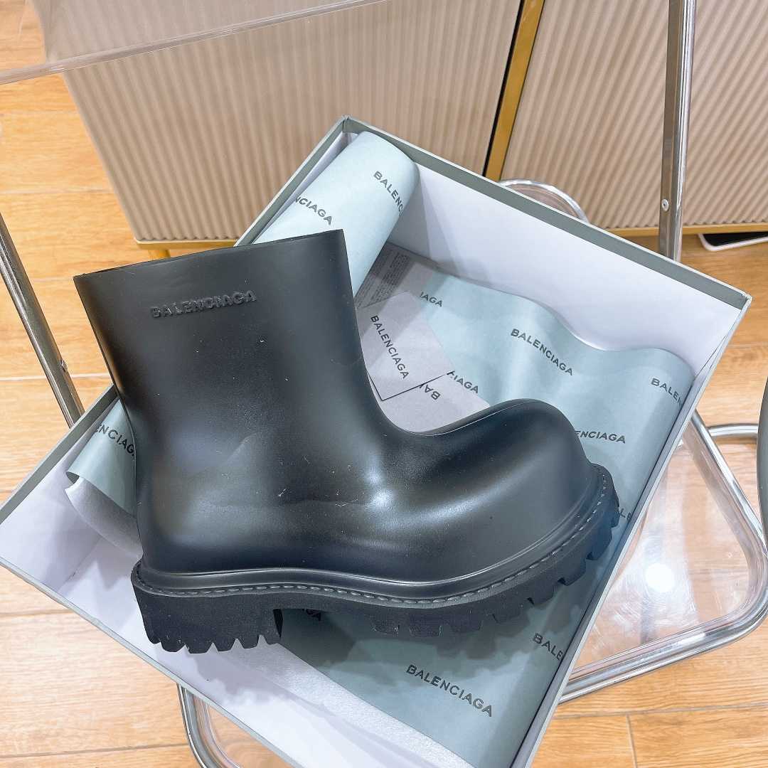 Balenciaga Steroid Bootie In Black - DopestKickz