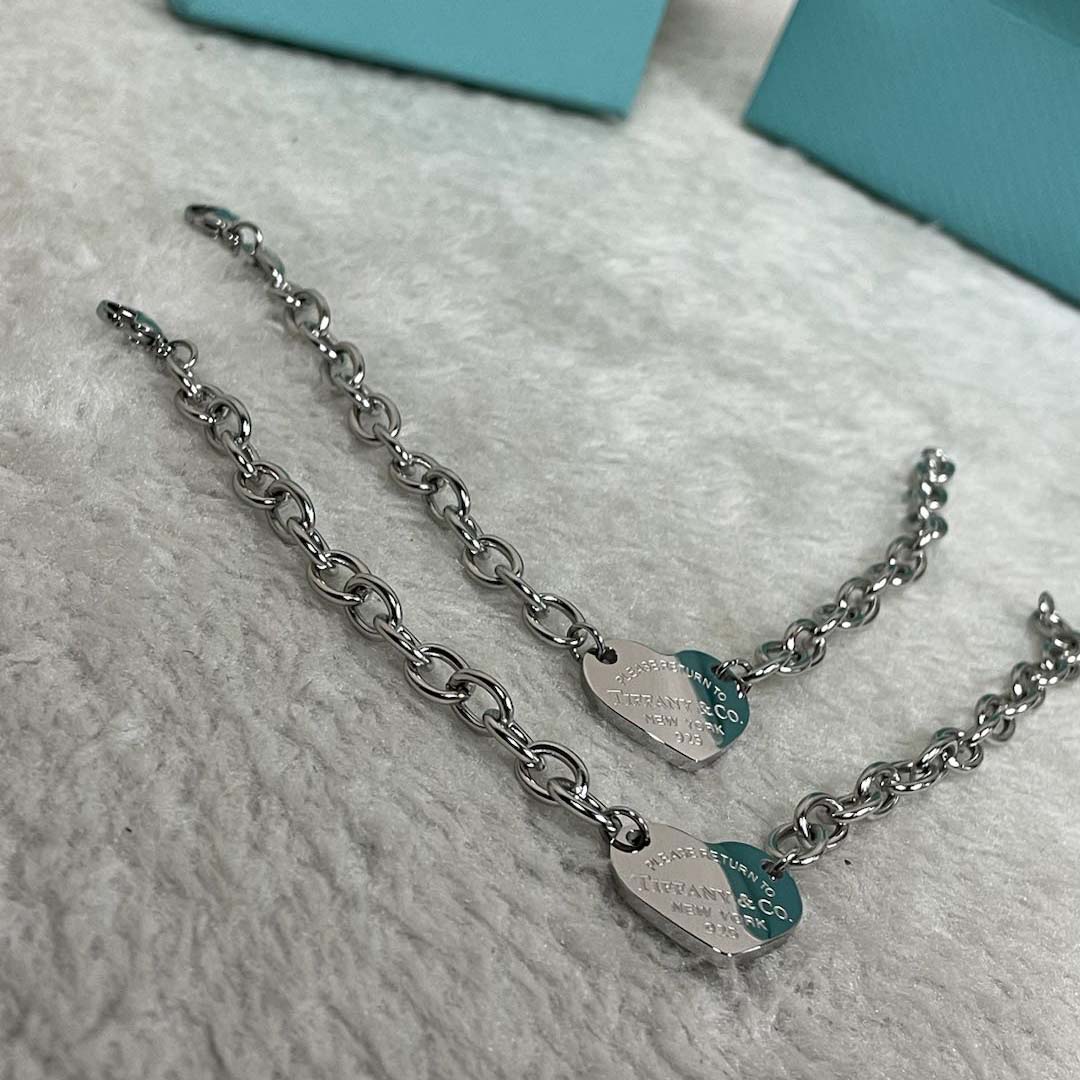 Tiffany&CO Full Heart Toggle Bracelet - DopestKickz