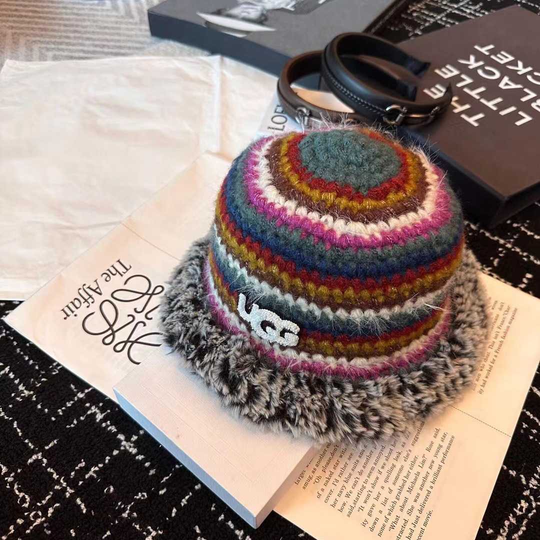 Ugg Beanie - DopestKickz