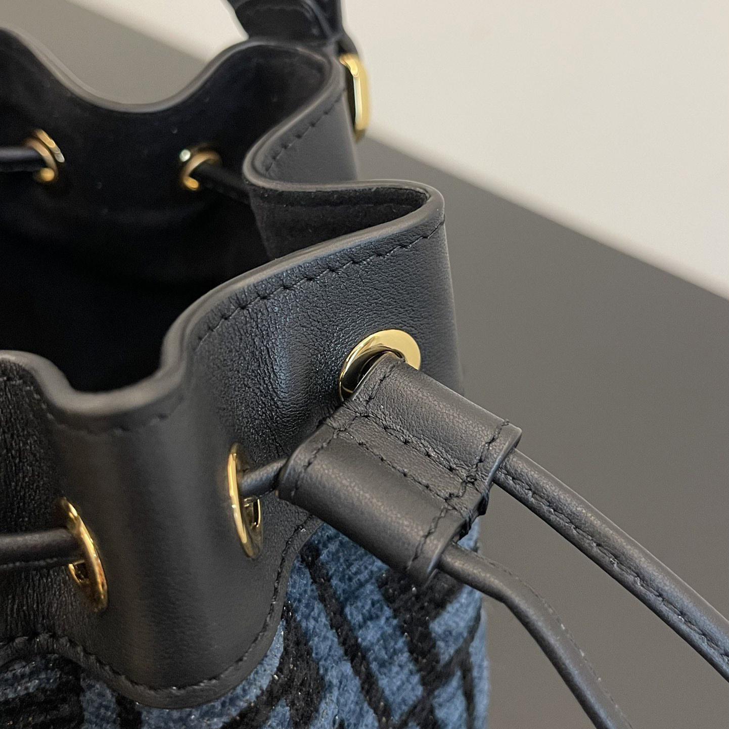 Fendi Mon Tresor Mini Bucket Bag (18-12-10cm) - DopestKickz