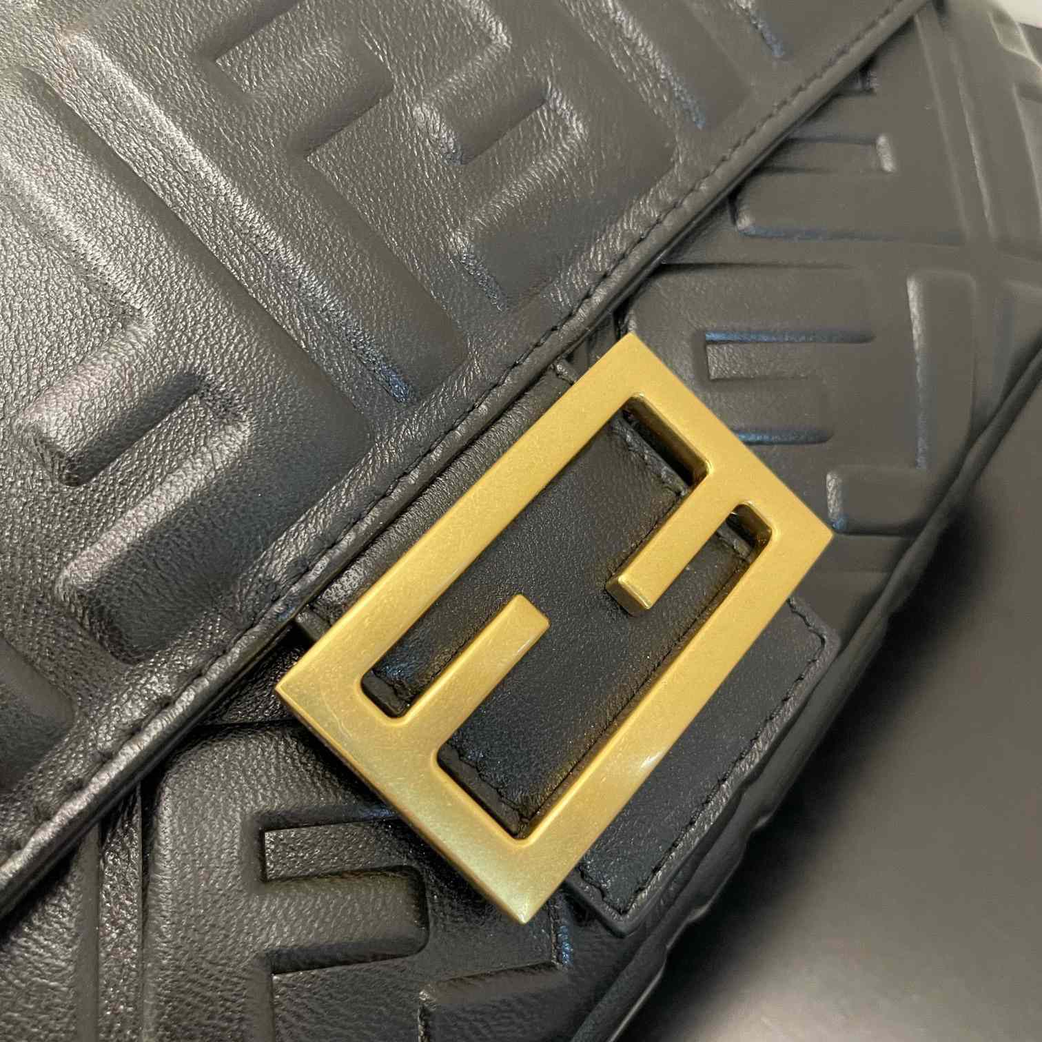 Fendi Baguette Black Leather Bag - DopestKickz