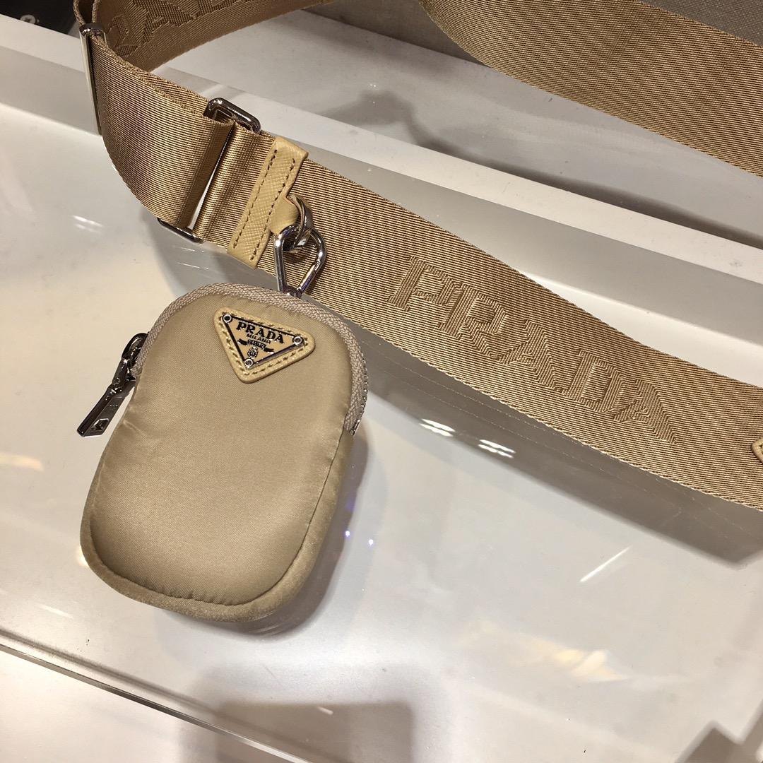 Prada Re-Edition 2005 Raffia Bag (22-12-6cm) - DopestKickz