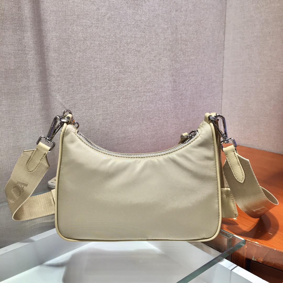 Prada Re-Edition 2005 Raffia Bag (22-12-6cm) - DopestKickz