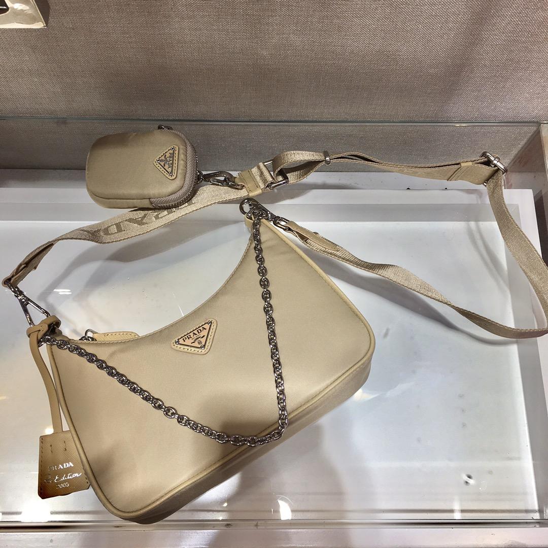Prada Re-Edition 2005 Raffia Bag (22-12-6cm) - DopestKickz