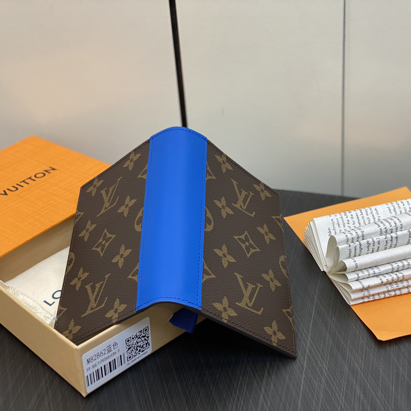 Louis Vuitton Passport Cover   M82865 - DopestKickz