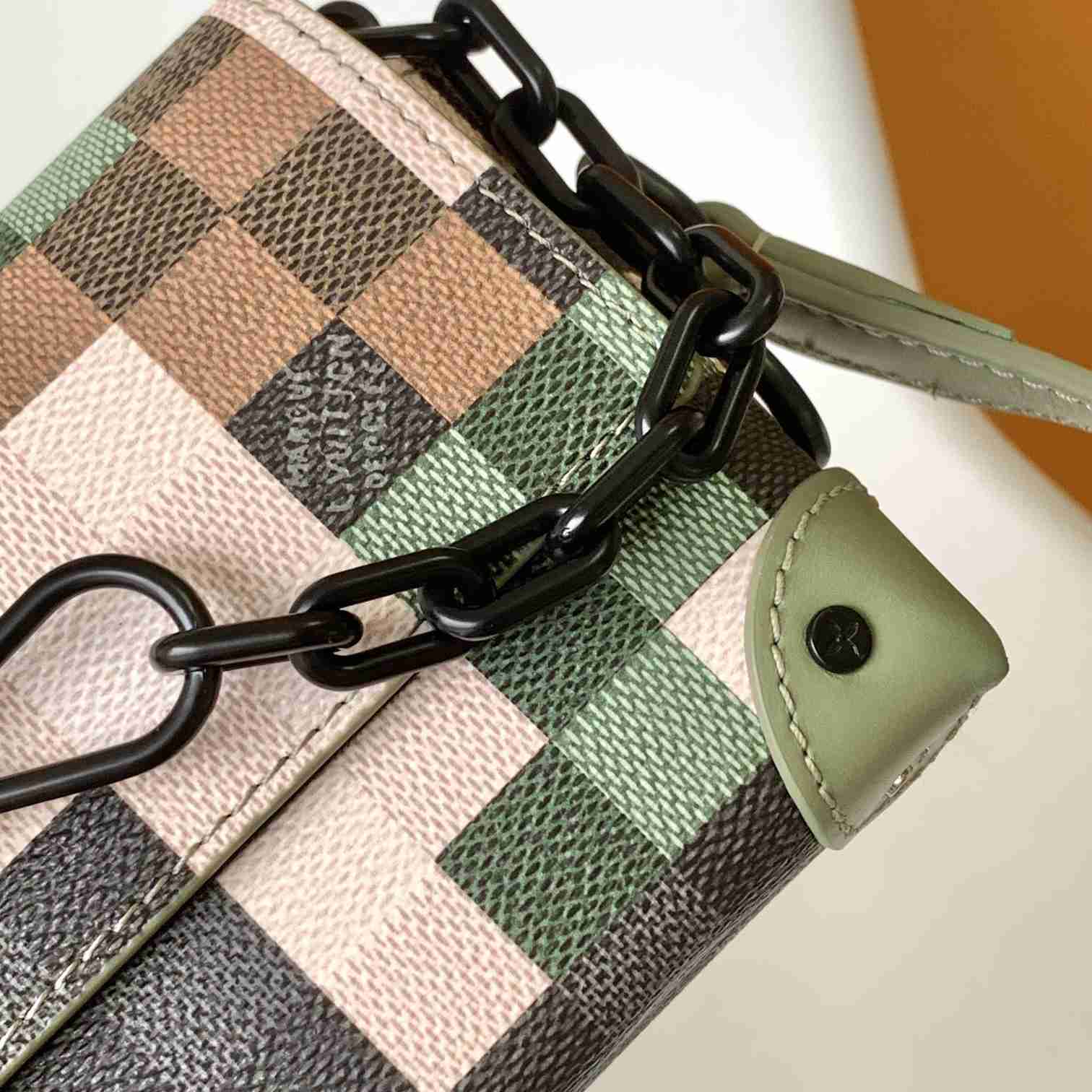 Louis Vuitton Steamer Wearable Wallet   M83172 - DopestKickz