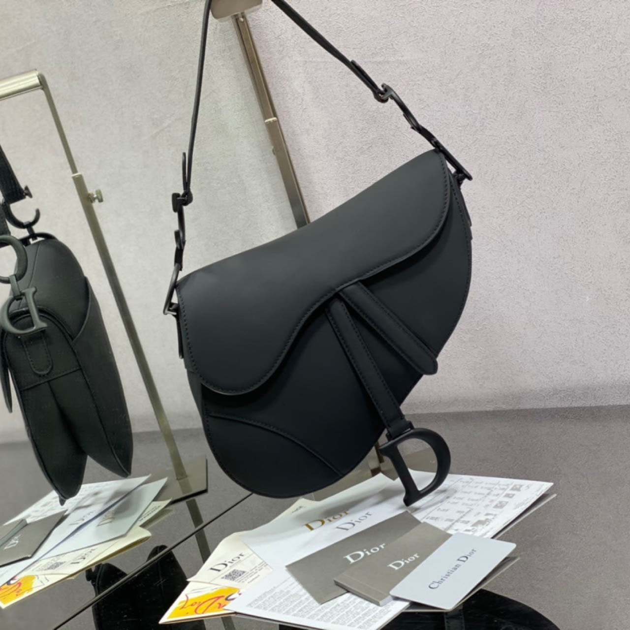 Dior Saddle Bag    25.5-20-6.5cm - DopestKickz