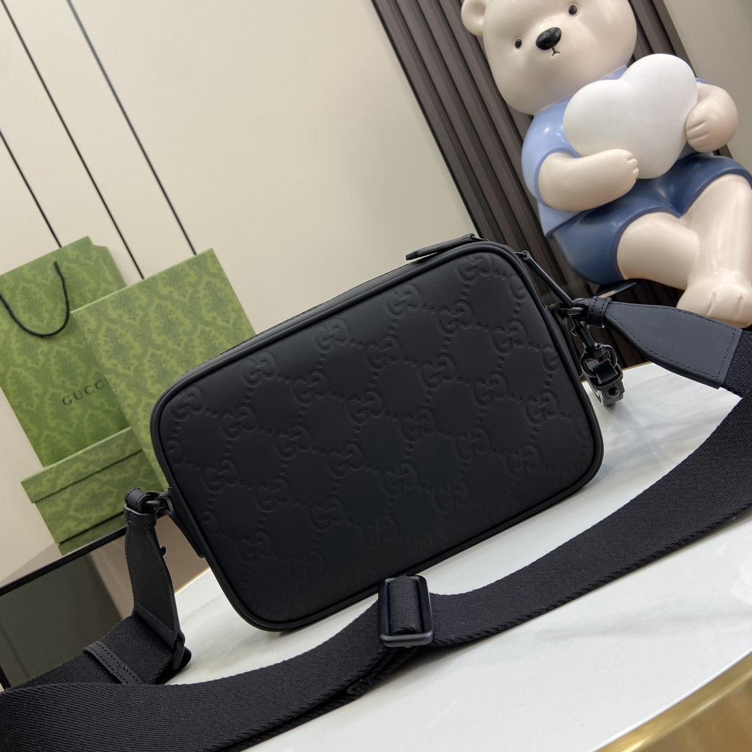 Gucci GG Crossbody Bag - DopestKickz