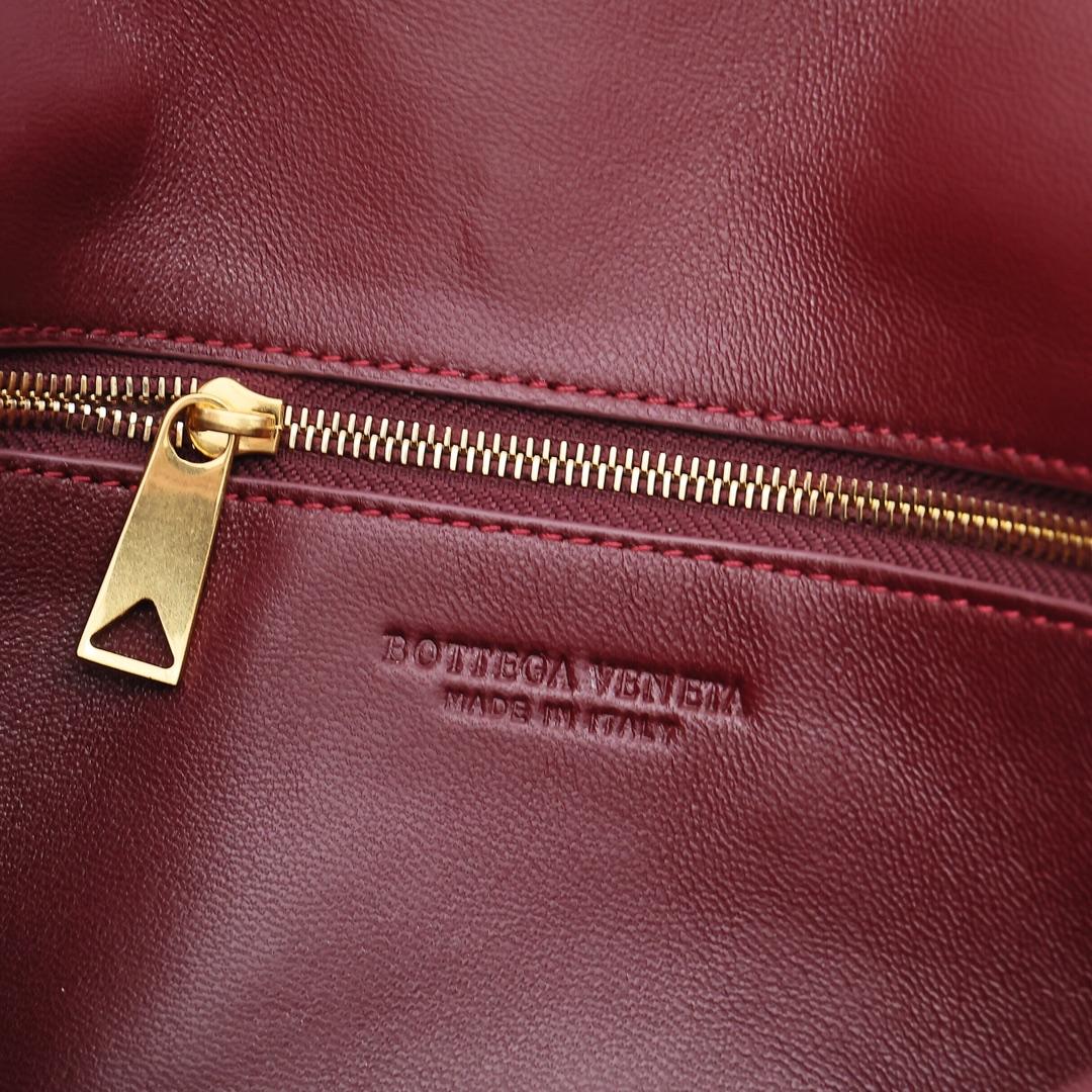 Bottega Veneta Mini Andiamo Cross-Body Bag - DopestKickz