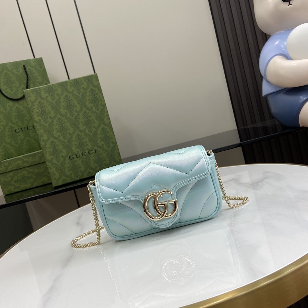 Gucci GG Marmont Super Mini Bag - DopestKickz