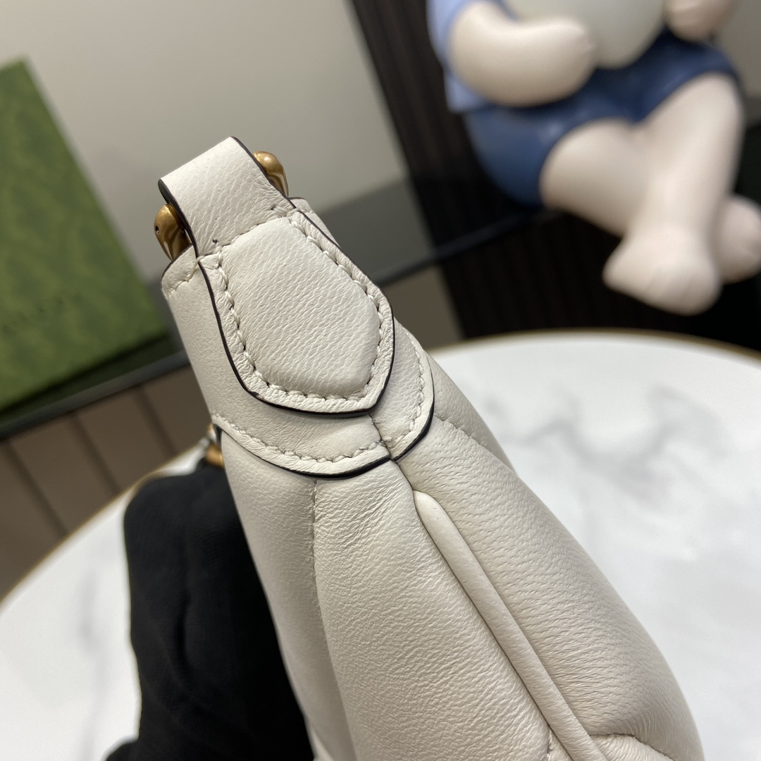 Gucci GG Marmont Small Shoulder Bag - DopestKickz
