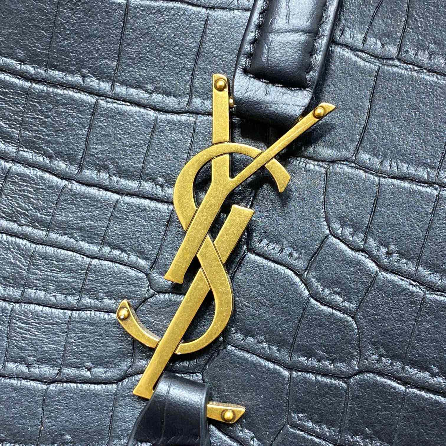 Saint Laurent Le 5 À 7 In Crocodile-embossed Shiny Leather - DopestKickz