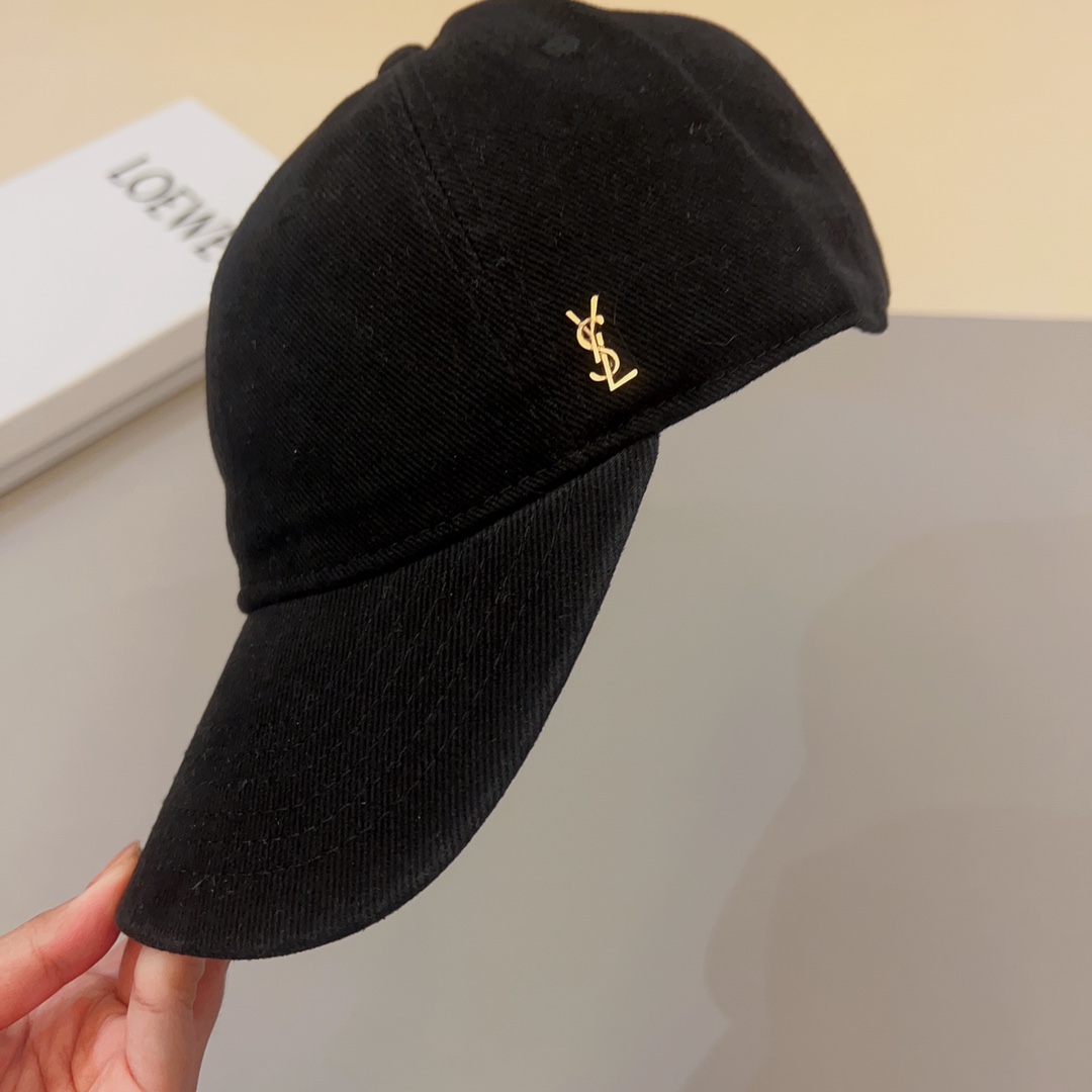Saint Laurent Cap - DopestKickz