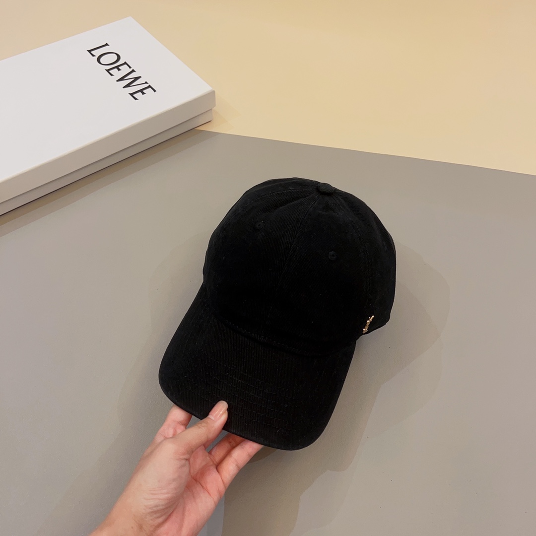 Saint Laurent Cap - DopestKickz
