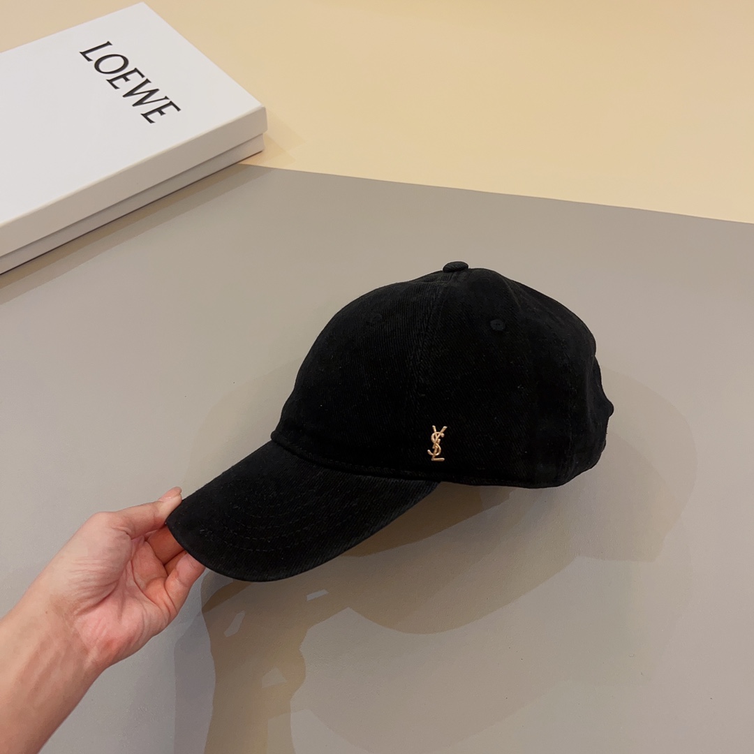Saint Laurent Cap - DopestKickz