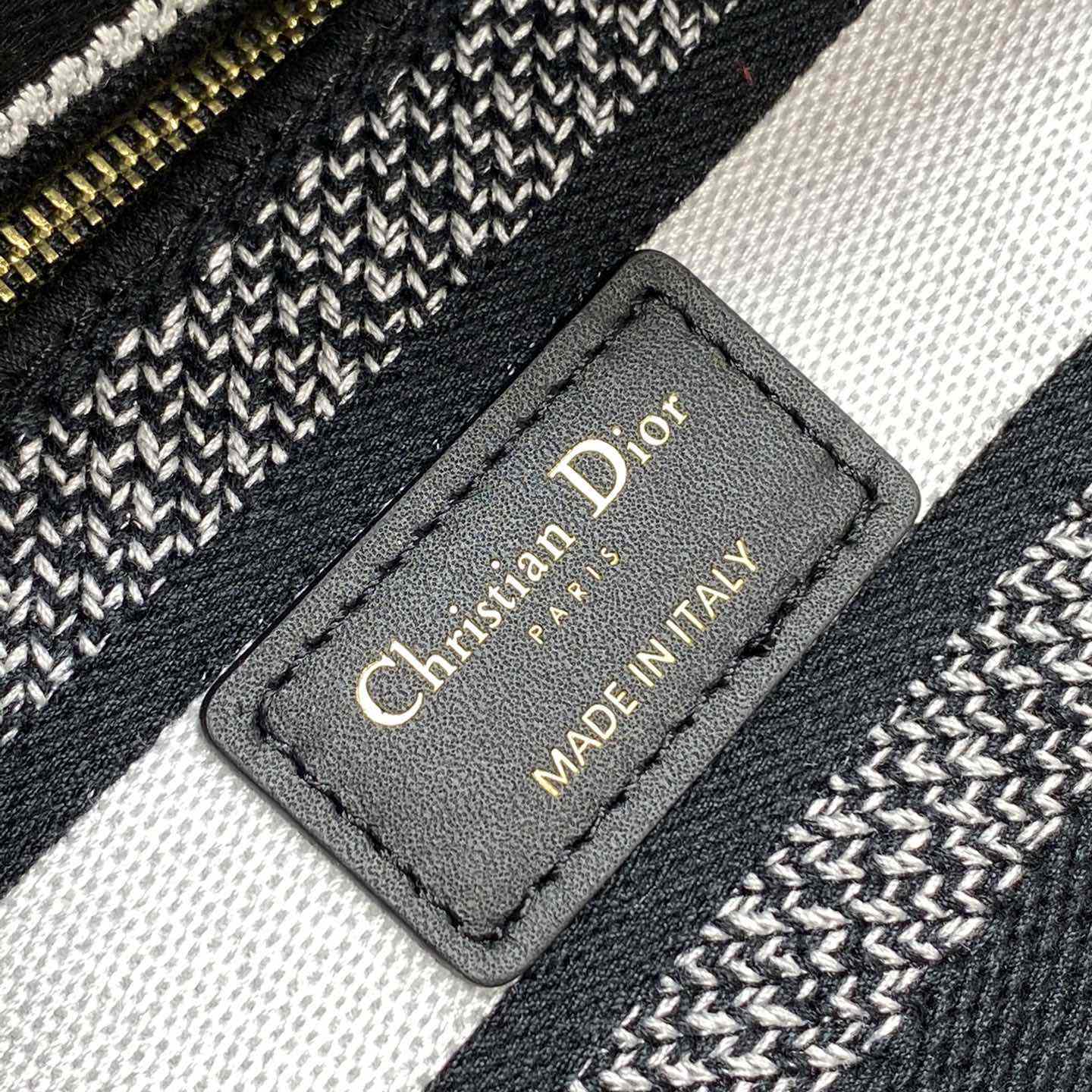 Dior Medium Lady D-Lite Bag - DopestKickz