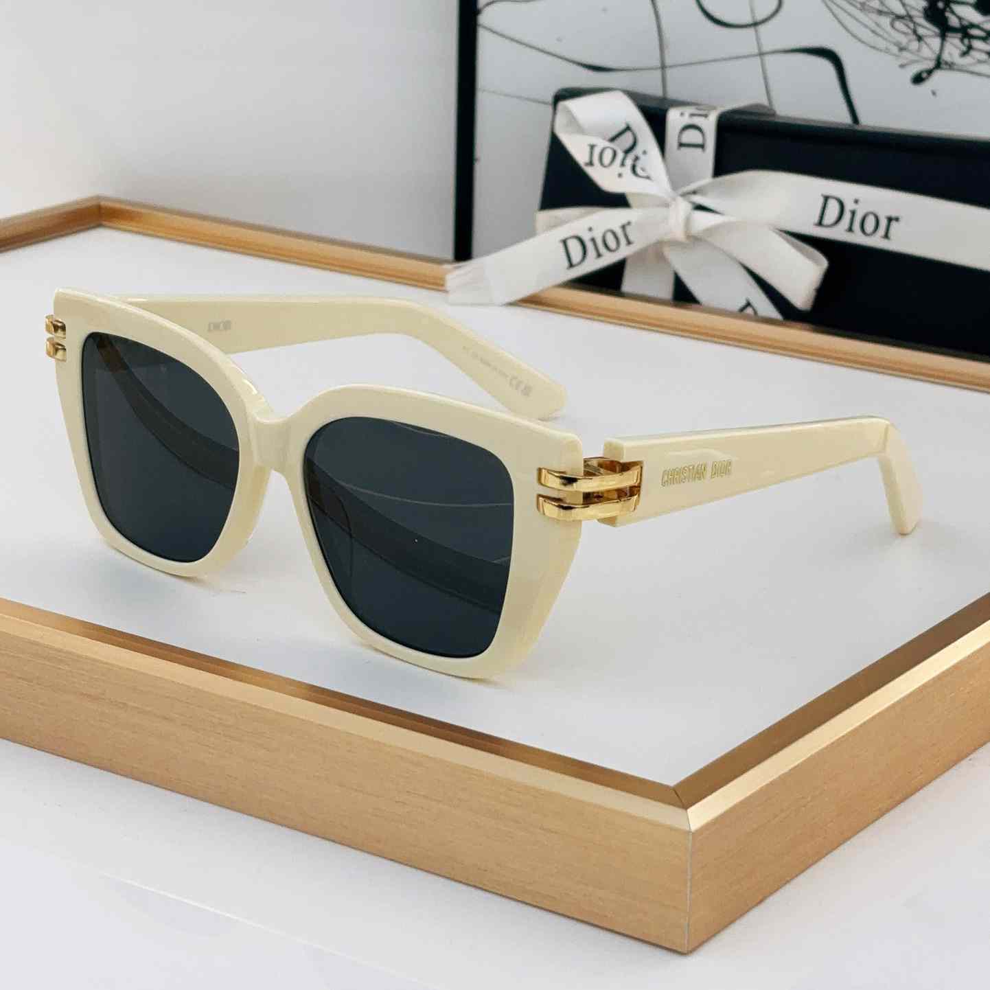 Dior CDior S1I Sunglasses  - DopestKickz