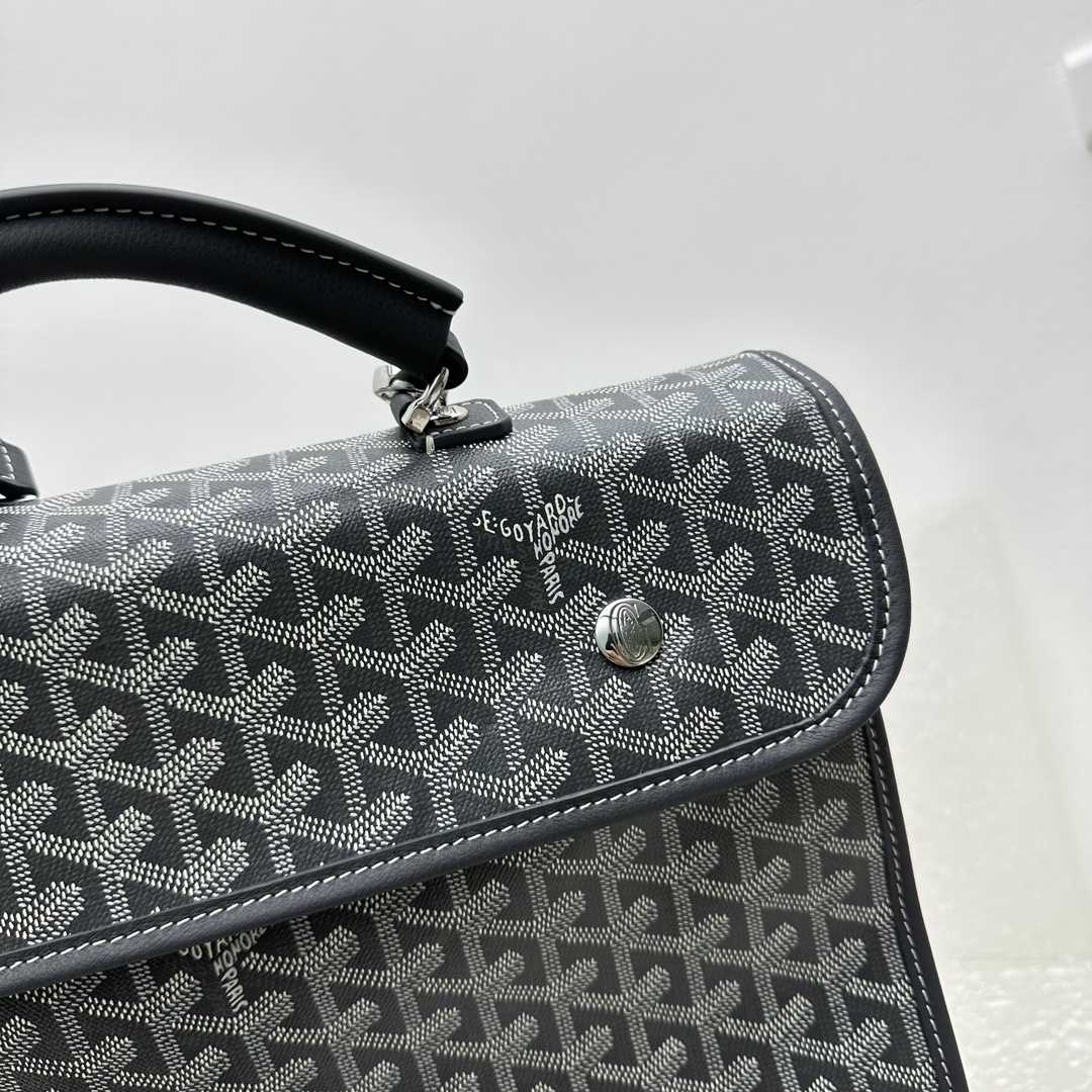 Goyard Saint Léger Backpack - DopestKickz