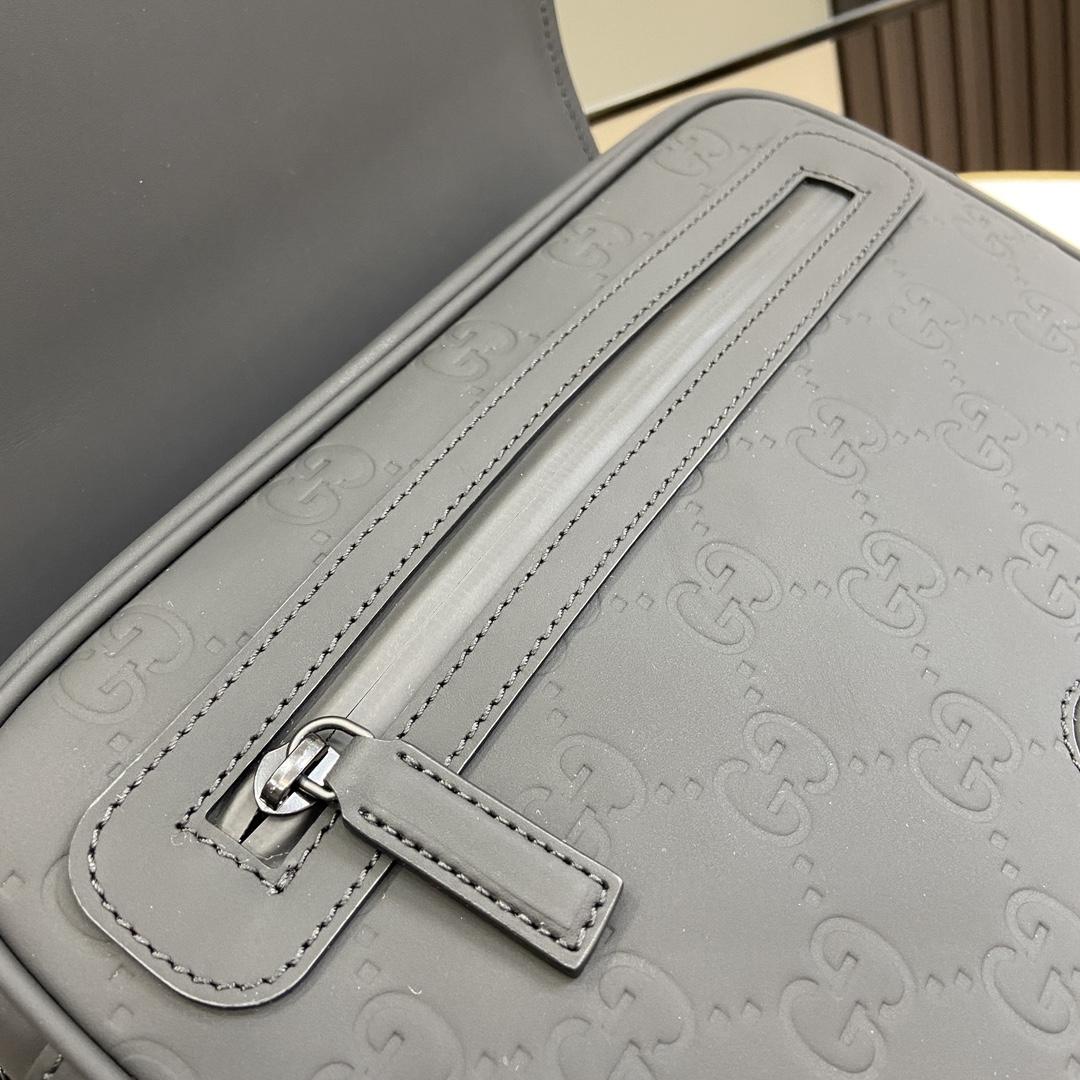 Gucci GG Crossbody Bag - DopestKickz