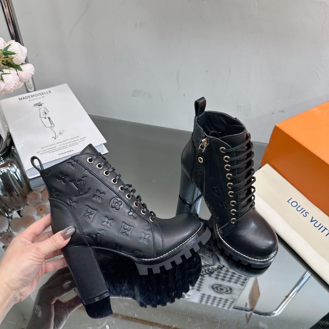 Louis Vuitton Star Trail Ankle Boot   1ACHOH - DopestKickz