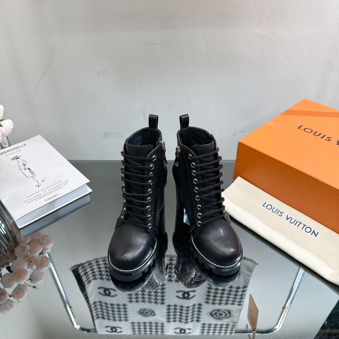 Louis Vuitton Star Trail Ankle Boot   1ACHOH - DopestKickz