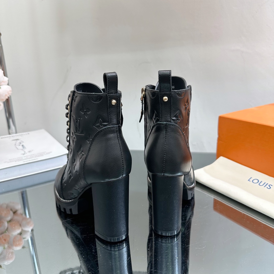 Louis Vuitton Star Trail Ankle Boot   1ACHOH - DopestKickz