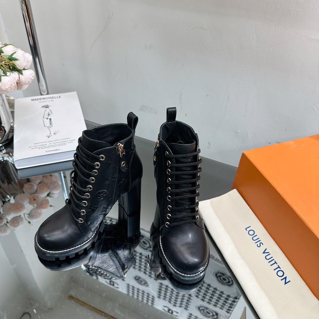 Louis Vuitton Star Trail Ankle Boot   1ACHOH - DopestKickz