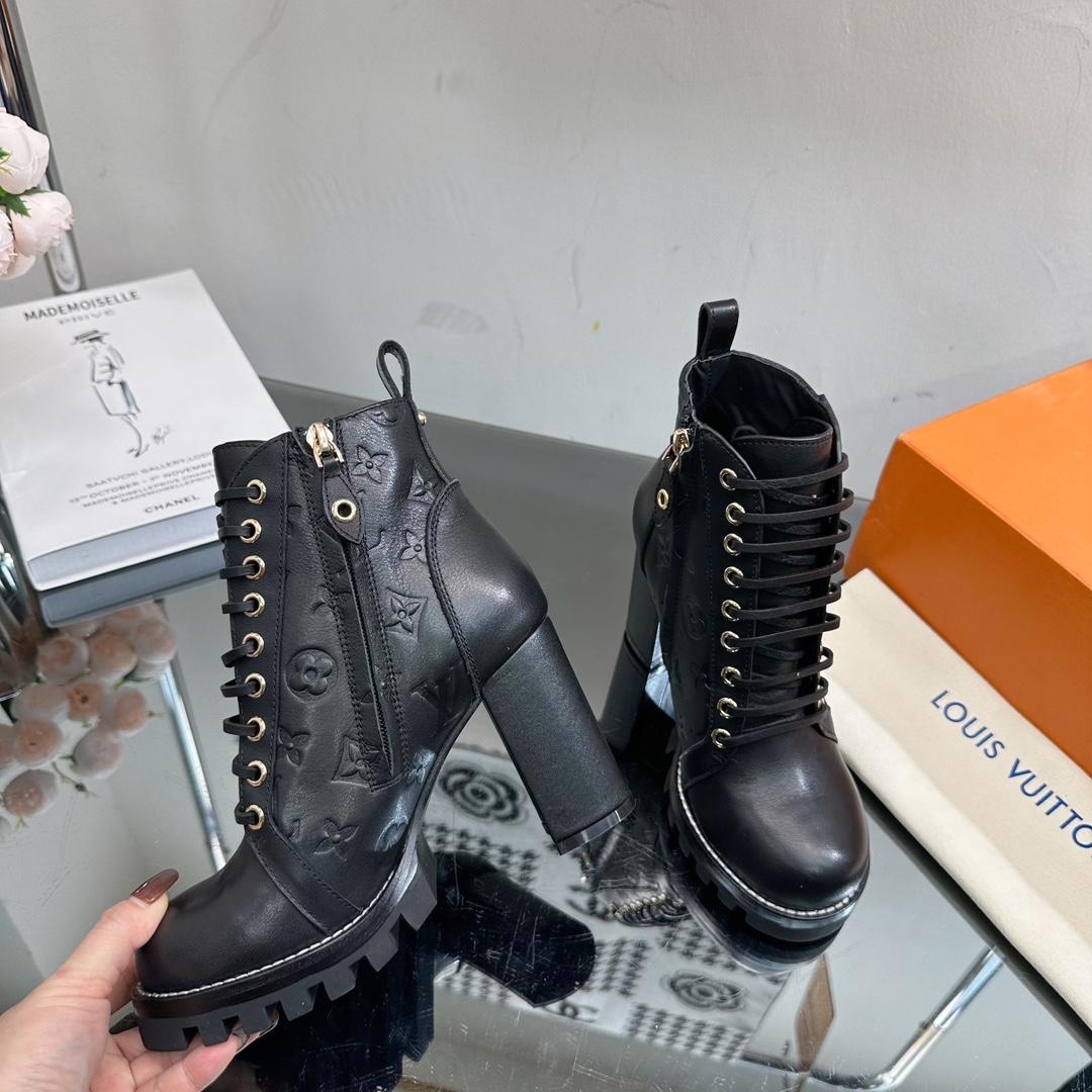 Louis Vuitton Star Trail Ankle Boot   1ACHOH - DopestKickz