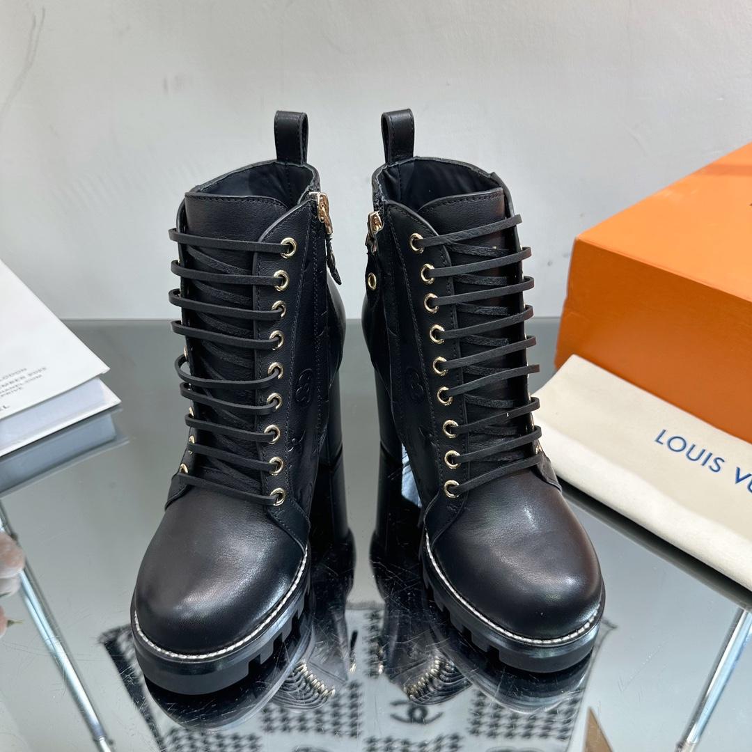 Louis Vuitton Star Trail Ankle Boot   1ACHOH - DopestKickz