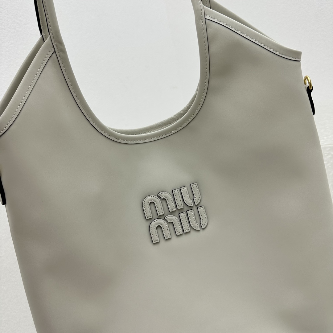 Miu Miu IVY Leather Bag - DopestKickz