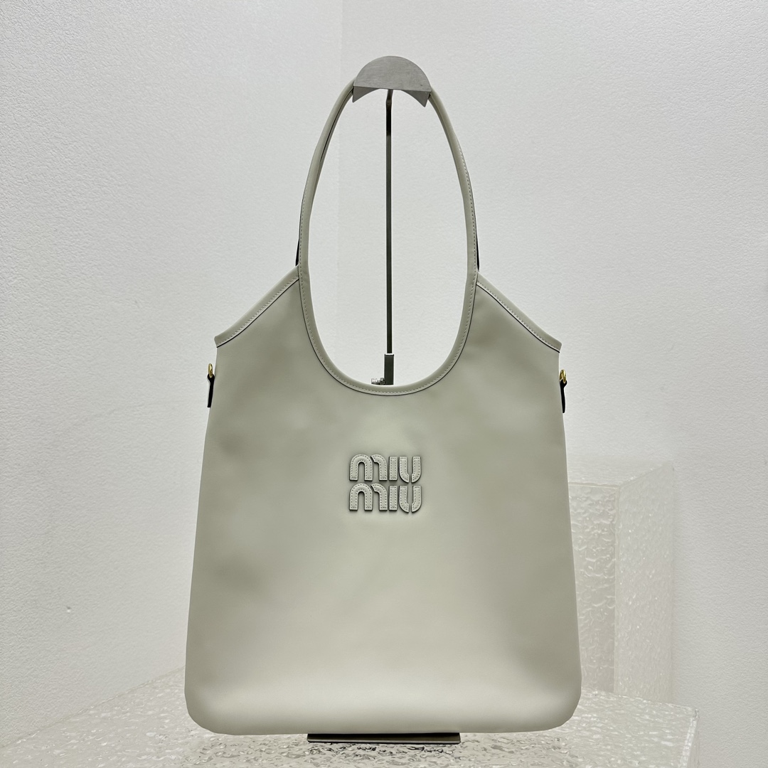 Miu Miu IVY Leather Bag - DopestKickz