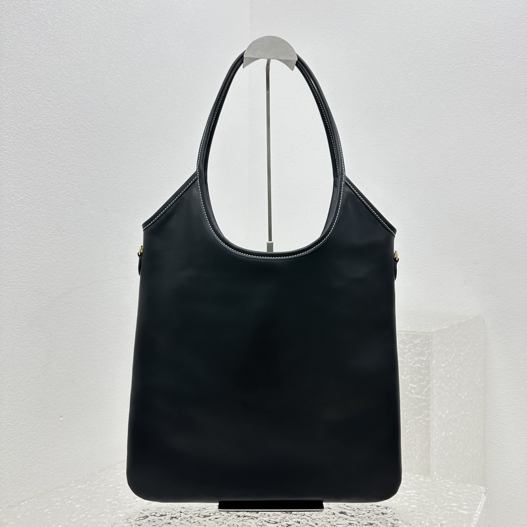 Miu Miu IVY Leather Bag - DopestKickz