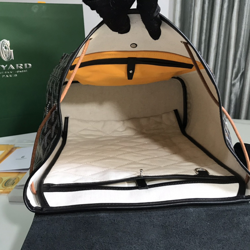 Goyard Alpin MM Backpack - DopestKickz