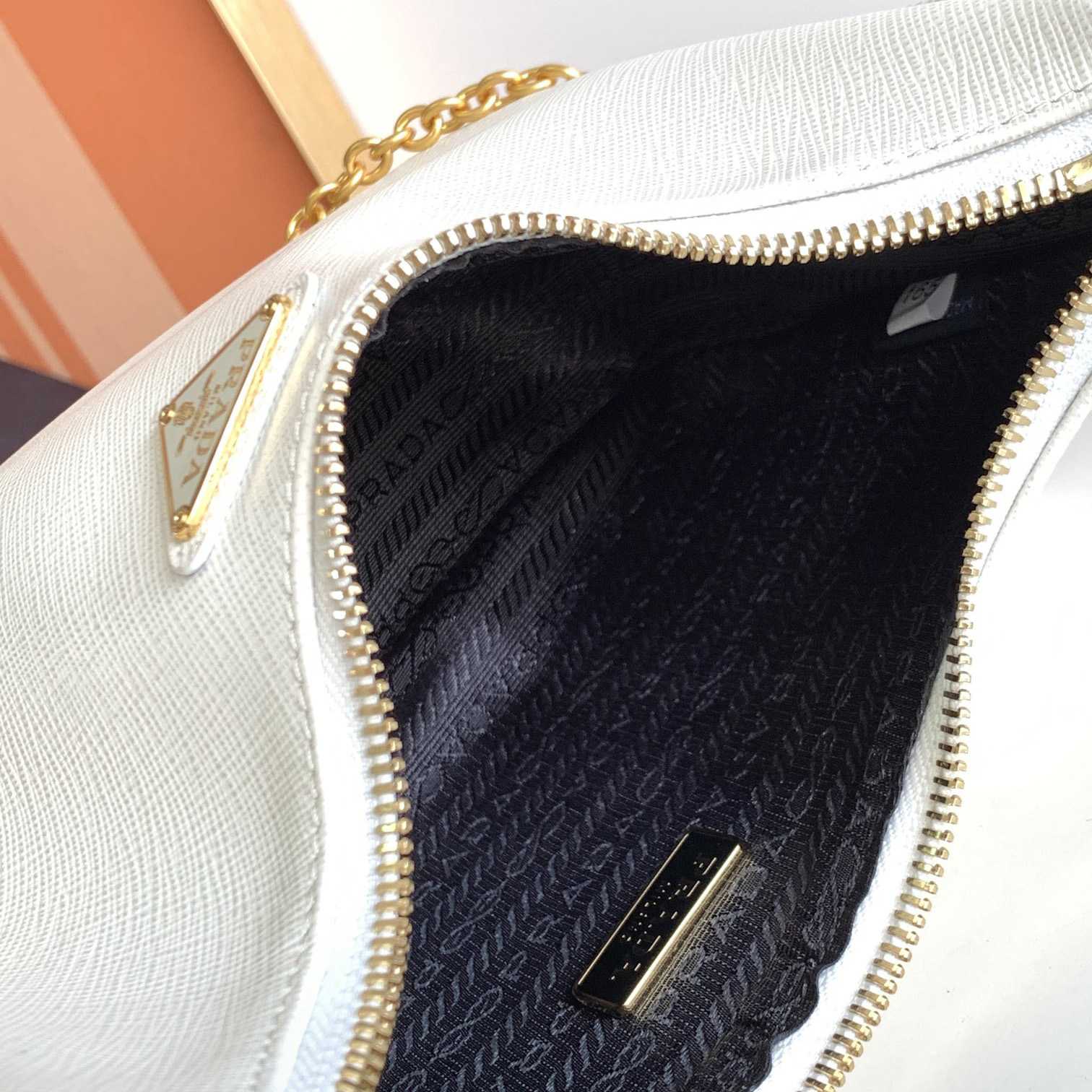 Prada Re-Edition 2005 Saffiano Leather Bag (22-18-6.5cm) - DopestKickz