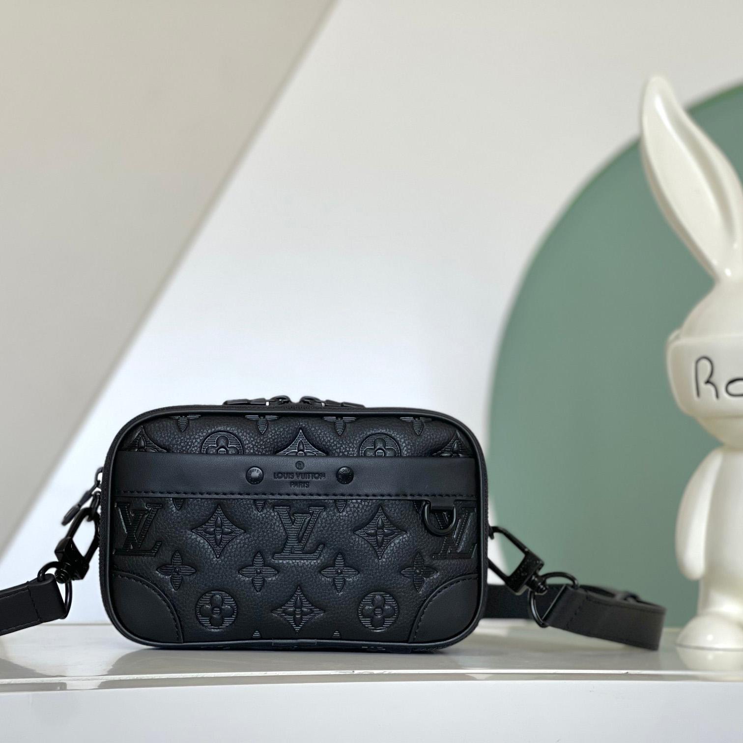 Louis Vuitton Alpha Wearable Wallet     M82544 - DopestKickz