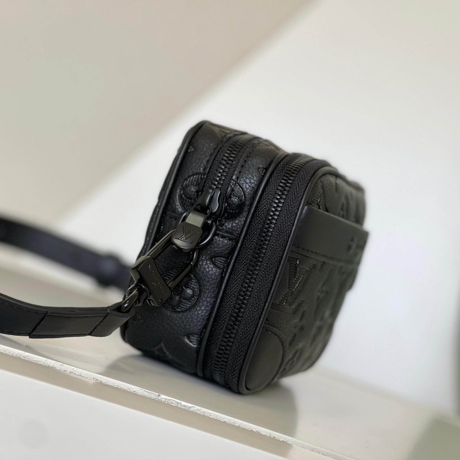 Louis Vuitton Alpha Wearable Wallet     M82544 - DopestKickz